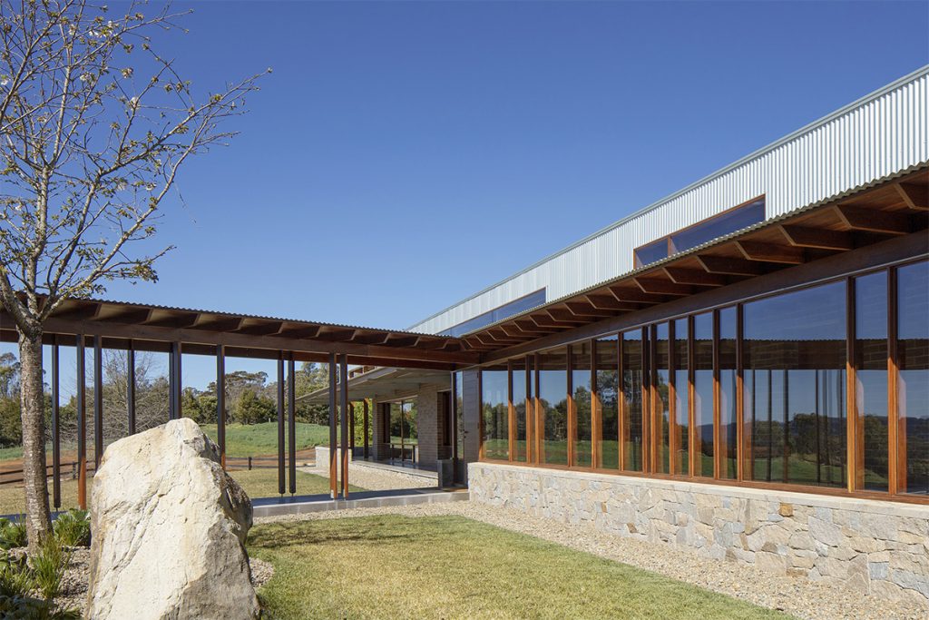 Merindah Park House -Casement windows by Acacia Joinery